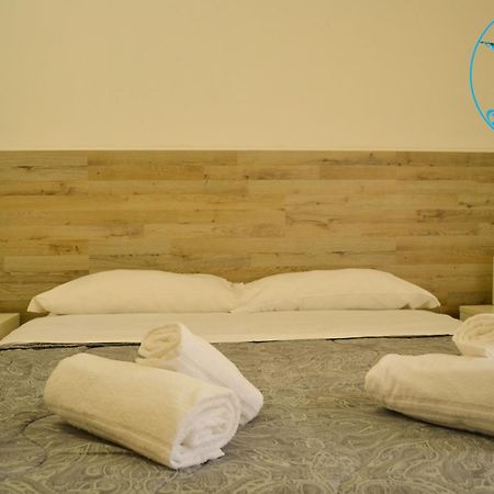 Dixi Bird Guesthouse Rom Exterior foto