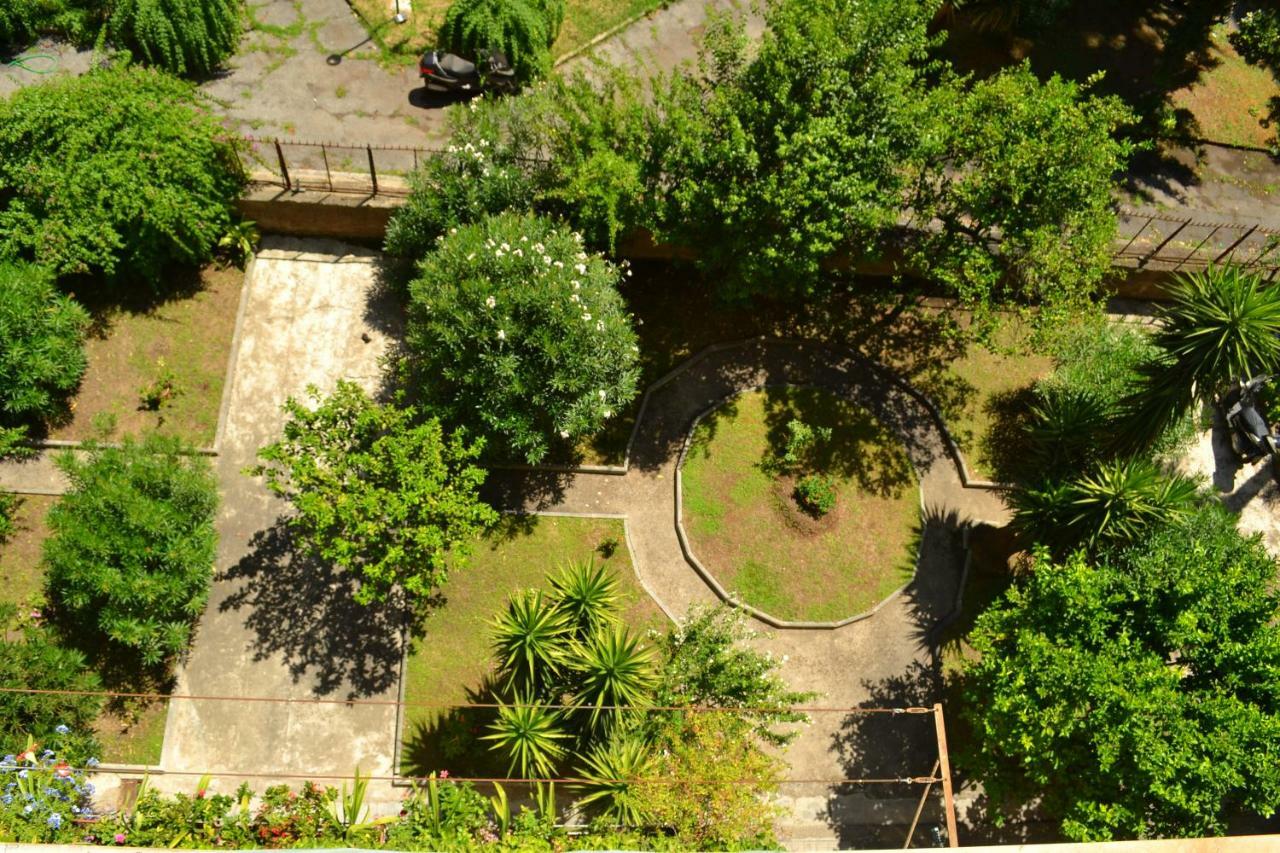 Dixi Bird Guesthouse Rom Exterior foto
